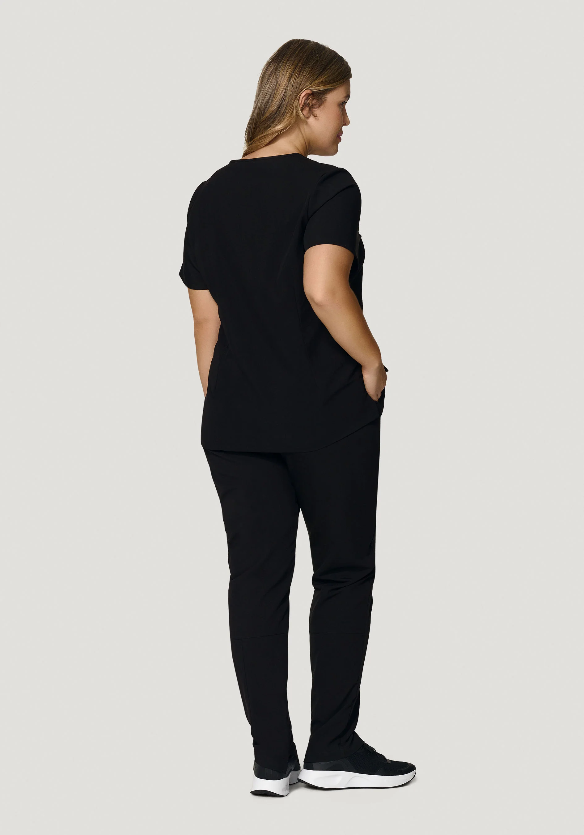6 Pocket Top Black - Image 6